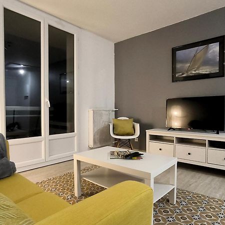 Appartamento Joli T2 Lumineux Avec Balcon Et Wifi - Proche Cv Aix-en-Provence Esterno foto