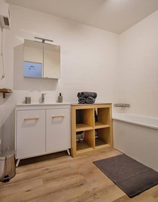Appartamento Joli T2 Lumineux Avec Balcon Et Wifi - Proche Cv Aix-en-Provence Esterno foto